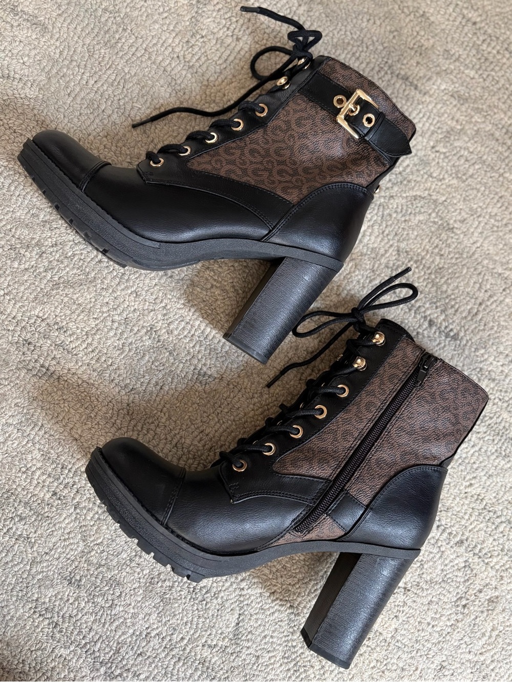 GBG Los Angeles Gifty Lace Up Combat Heel Boots Brown Logo Print 8M